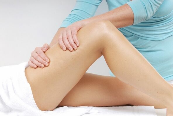 Performing massage for varicose veins of the lower extremities